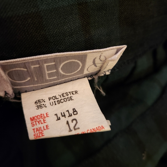 Vintage Plaid Pleated A-Line Skirt - Green, Blue and Black - Picture 6 of 7